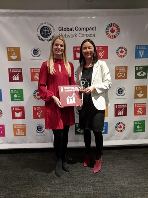 Figure 1. Tamara Brown (L), Lundin Gold director, and Ka-Hay Law (R) Lundin Foundation Vice President Impact and Investments attended the United Nations Global Compact Canada award ceremony on behalf of Lundin Gold. (CNW Group/Lundin Gold Inc.)